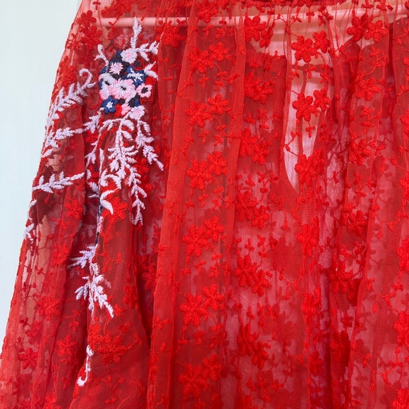 Red Floral Lace Women's Top - Picture 8 of 10